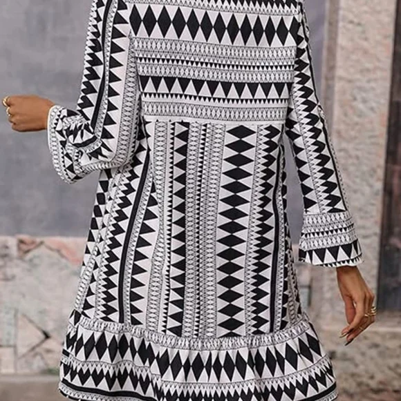 Dress V Neck Geo Print Ruffle Hem Mini Dress Without Belt - Picture 4 of 5